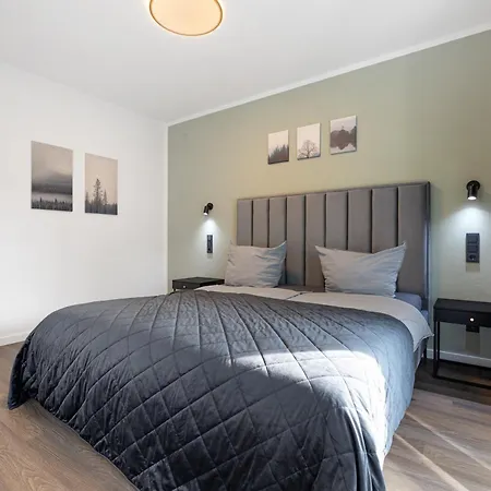 Apartment Egge 7g Viaduktblick, Balkon Altenbeken